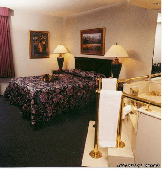 Lees Inn & Suites Muncie Cameră foto