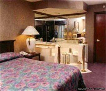 Lees Inn & Suites Muncie Cameră foto